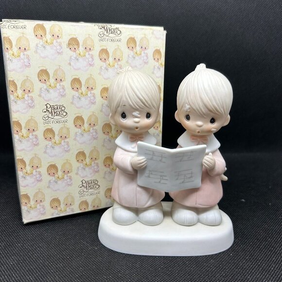 Precious Moments "Peace on Earth" figurine - Picture 1 of 3